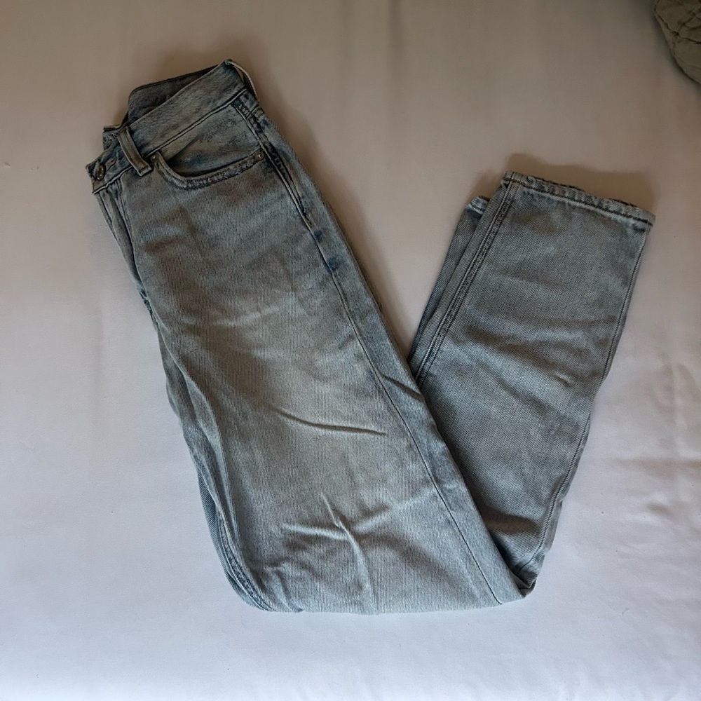 american eagle mom jeans